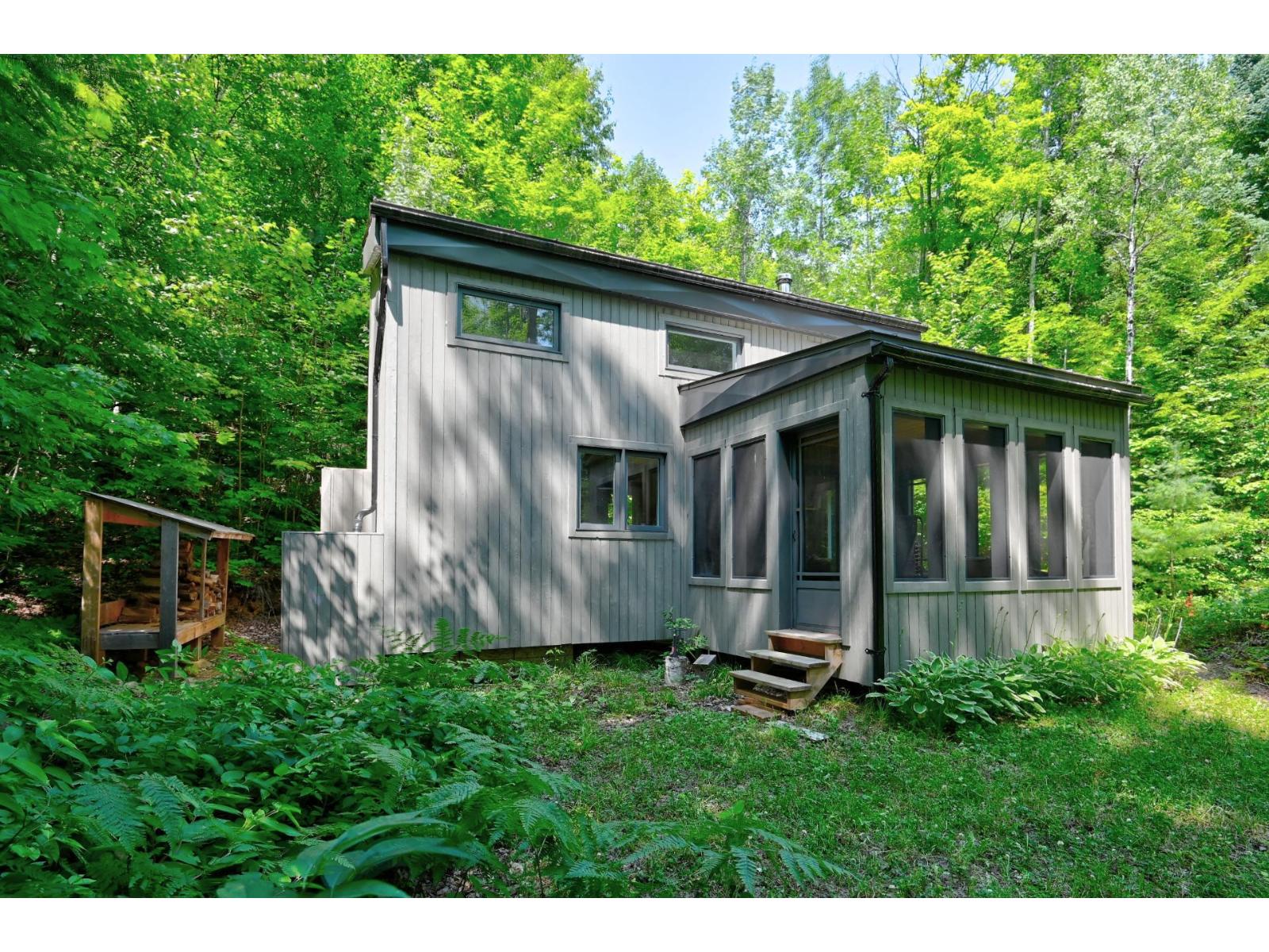 375 48e avenue de la Rivière-de-la-Boule Saint-Côme Quebec Canada J0K1B0 4