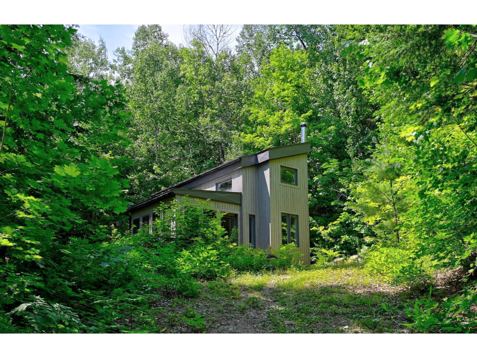 375 48e avenue de la Rivière-de-la-Boule Saint-Côme Quebec Canada J0K1B0 5
