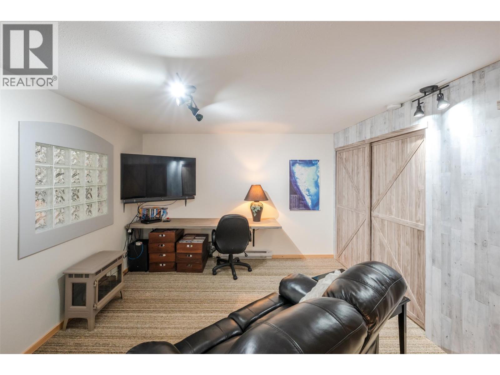 160 Cougar Road, Oliver, British Columbia  V0H 1T8 - Photo 36 - 10401077