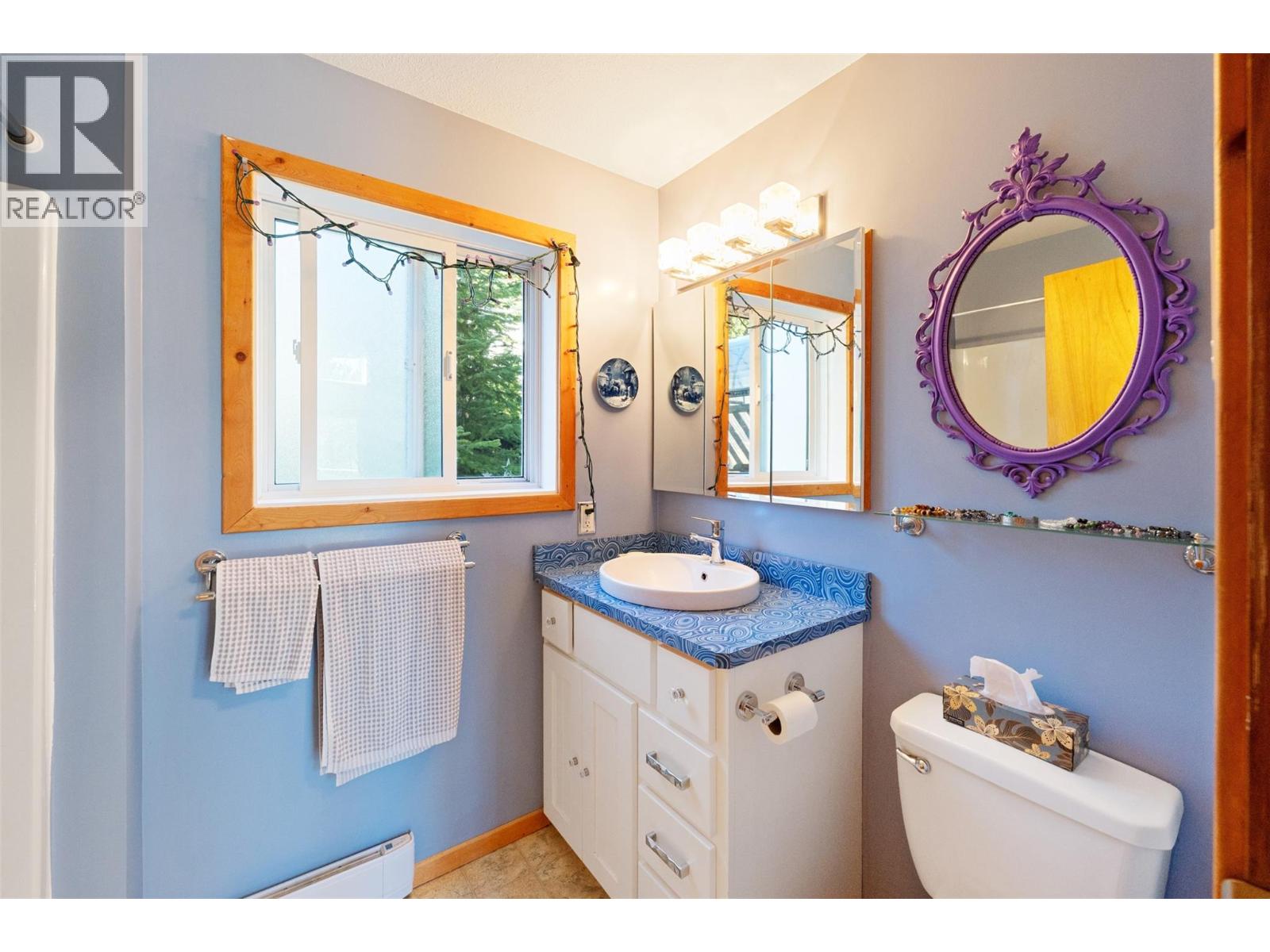 160 Cougar Road, Oliver, British Columbia  V0H 1T8 - Photo 7 - 10401077