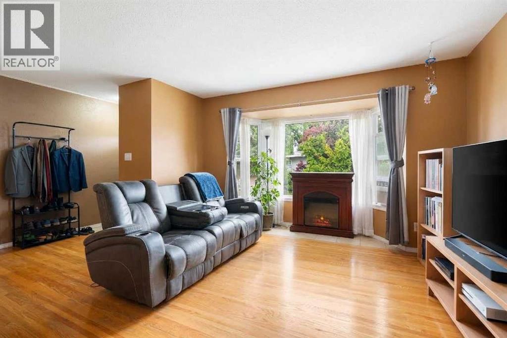 5009 North Haven Drive Nw, Calgary, Alberta  T2K 2K3 - Photo 5 - A2343870