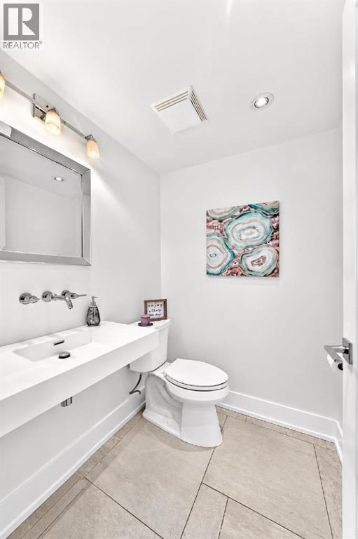 343 Berkshire Place NW, Calgary, Alberta  T3K 1K8 - Photo 15 - A2344381