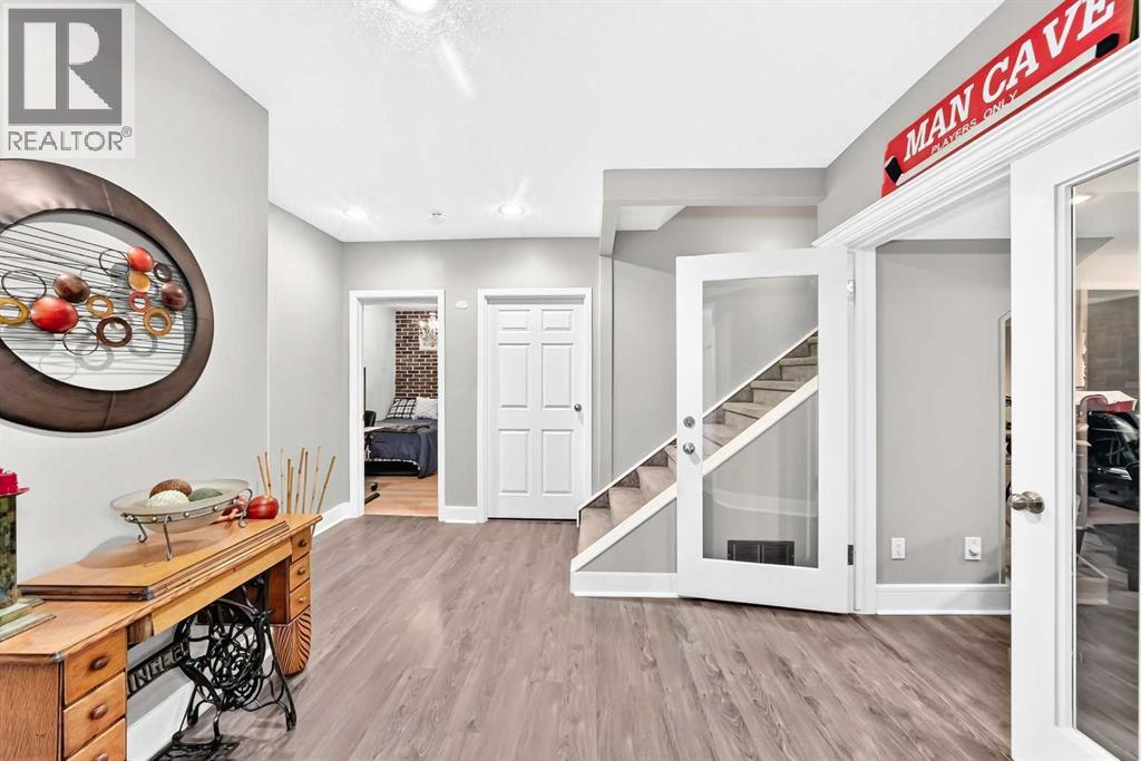 343 Berkshire Place NW, Calgary, Alberta  T3K 1K8 - Photo 31 - A2344381