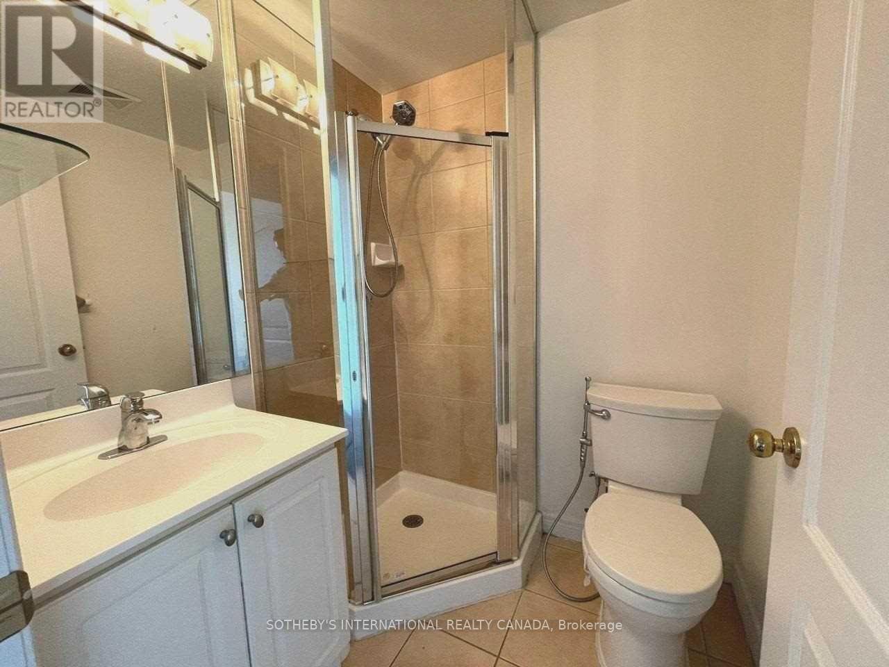 1011 - 100 Promenade Circle, Vaughan (Brownridge), Ontario  L4J 7W7 - Photo 10 - N13808740