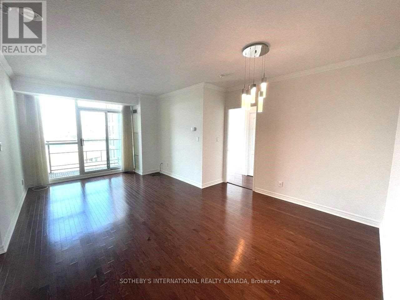 1011 - 100 Promenade Circle, Vaughan (Brownridge), Ontario  L4J 7W7 - Photo 2 - N13808740