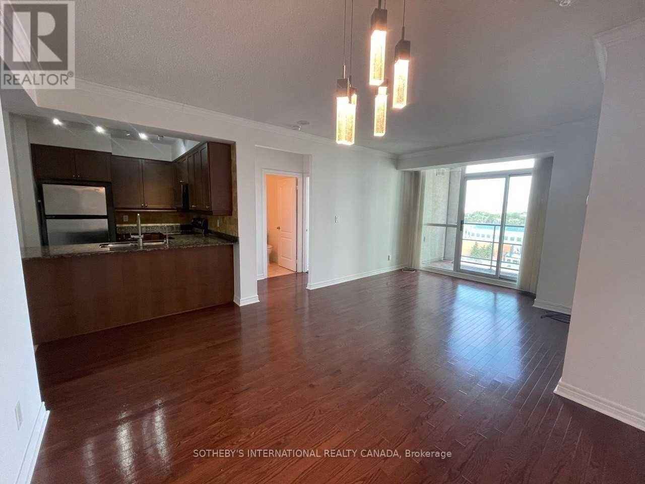 1011 - 100 Promenade Circle, Vaughan (Brownridge), Ontario  L4J 7W7 - Photo 3 - N13808740