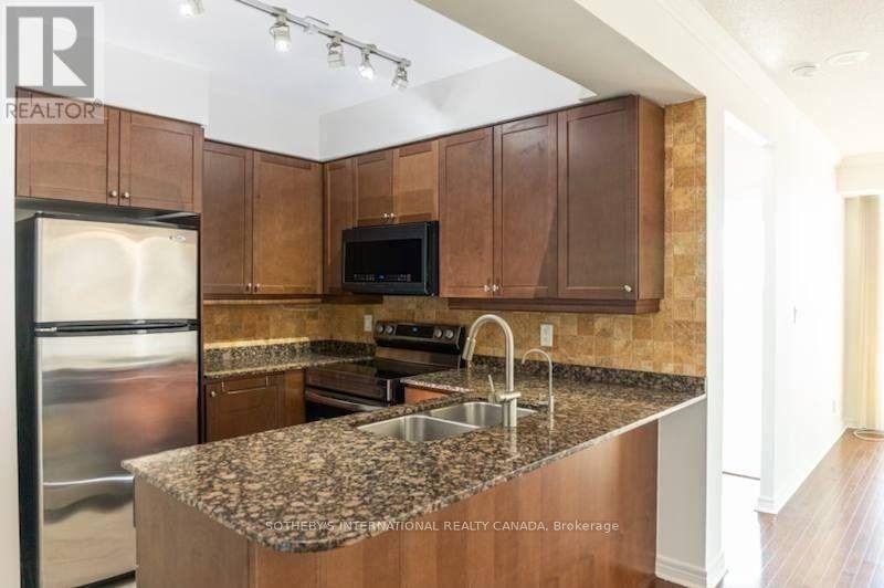 1011 - 100 Promenade Circle, Vaughan (Brownridge), Ontario  L4J 7W7 - Photo 5 - N13808740