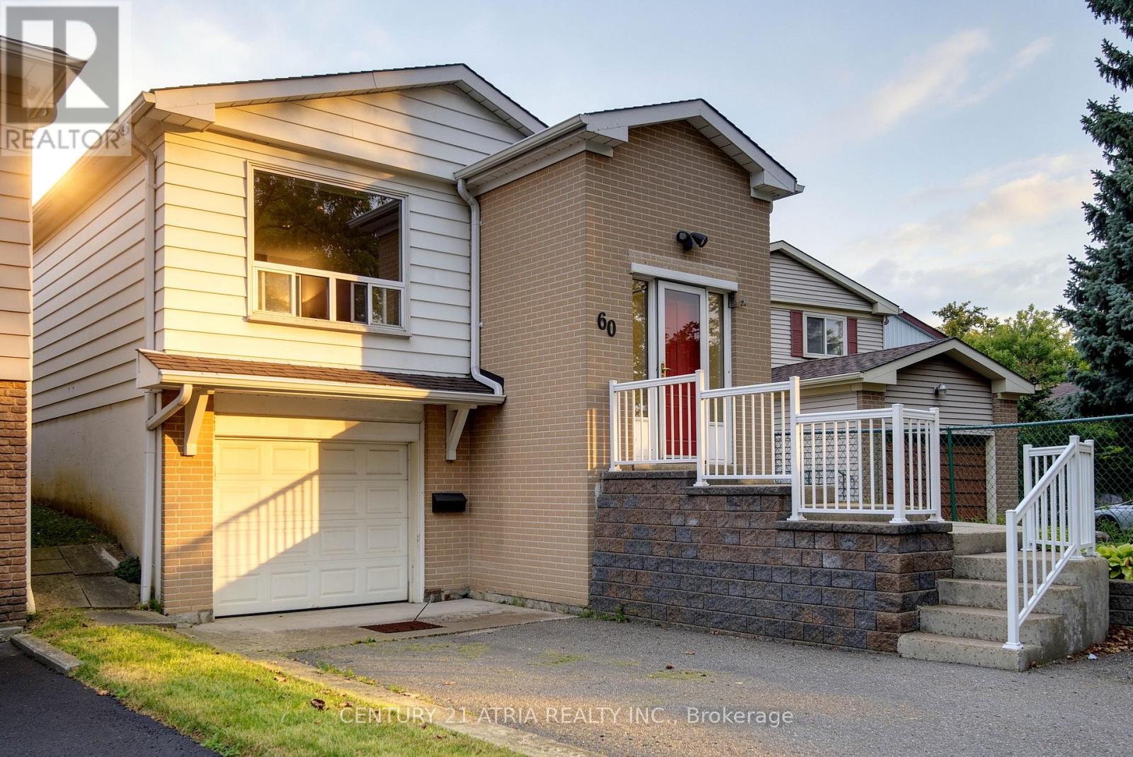 60 Snowshoe Crescent, Markham (German Mills), Ontario  L3T 4M6 - Photo 3 - N13808774