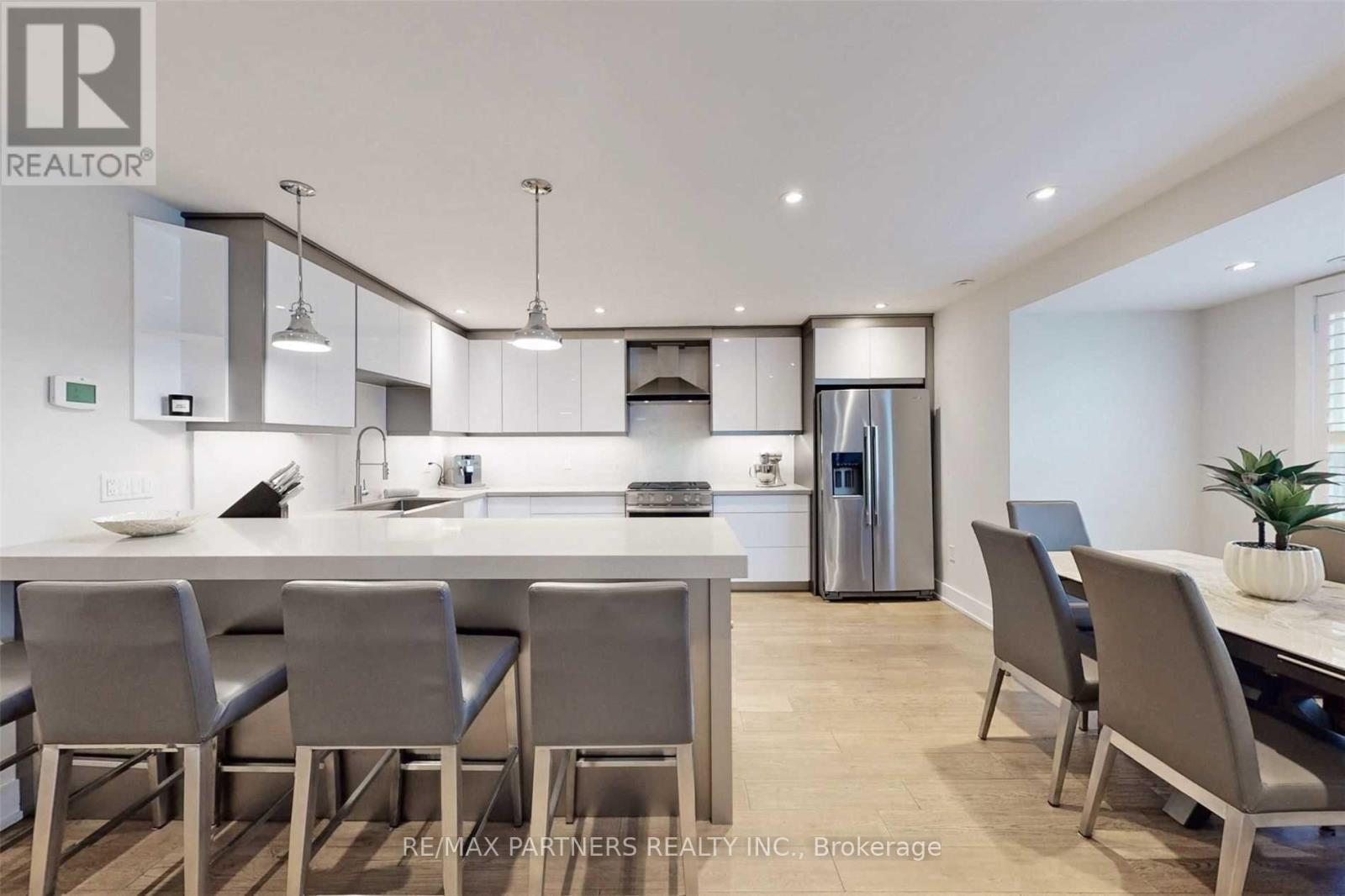 2722 Bur Oak Avenue, Markham, Ontario  L6B 1K5 - Photo 6 - N13808776