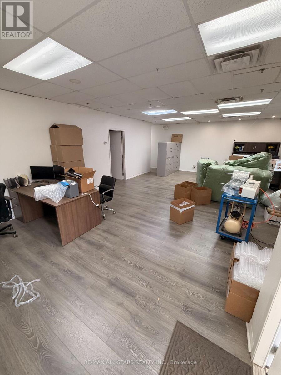 6 & 7 - 141 Reach Street, Uxbridge, Ontario  L9P 1L3 - Photo 3 - N13808838