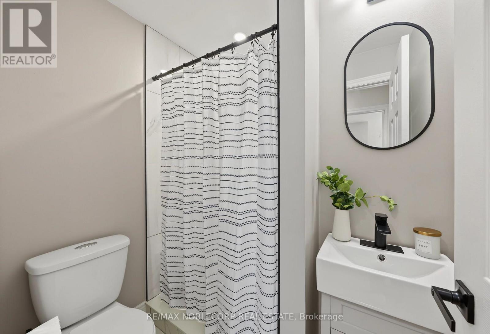 76 Edenbridge Drive, Essa, Ontario  L3W 0K8 - Photo 15 - N13808928