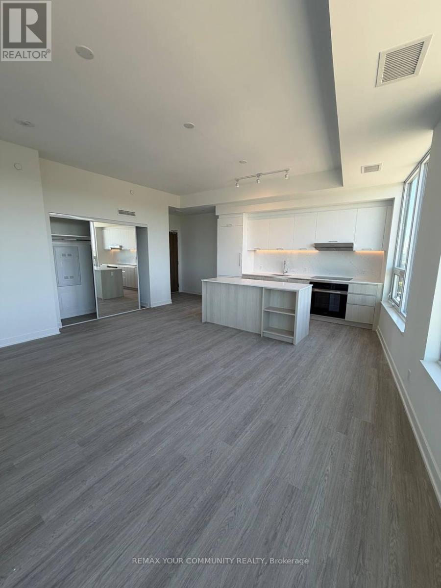 905 - 8188 Yonge Street W, Vaughan (Uplands), Ontario  L4J 1W5 - Photo 3 - N13808934