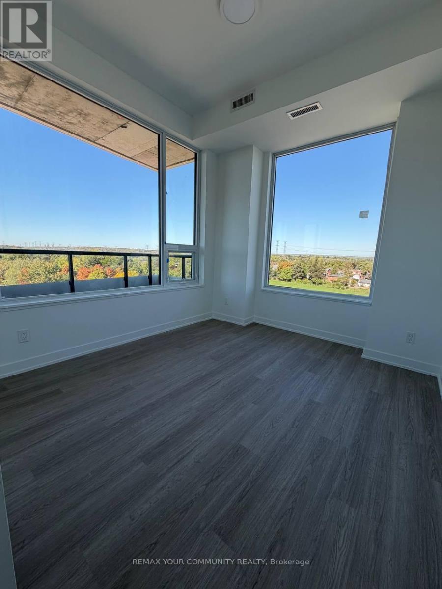 905 - 8188 Yonge Street W, Vaughan (Uplands), Ontario  L4J 1W5 - Photo 4 - N13808934