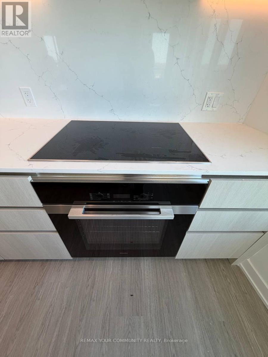 905 - 8188 Yonge Street W, Vaughan (Uplands), Ontario  L4J 1W5 - Photo 9 - N13808934
