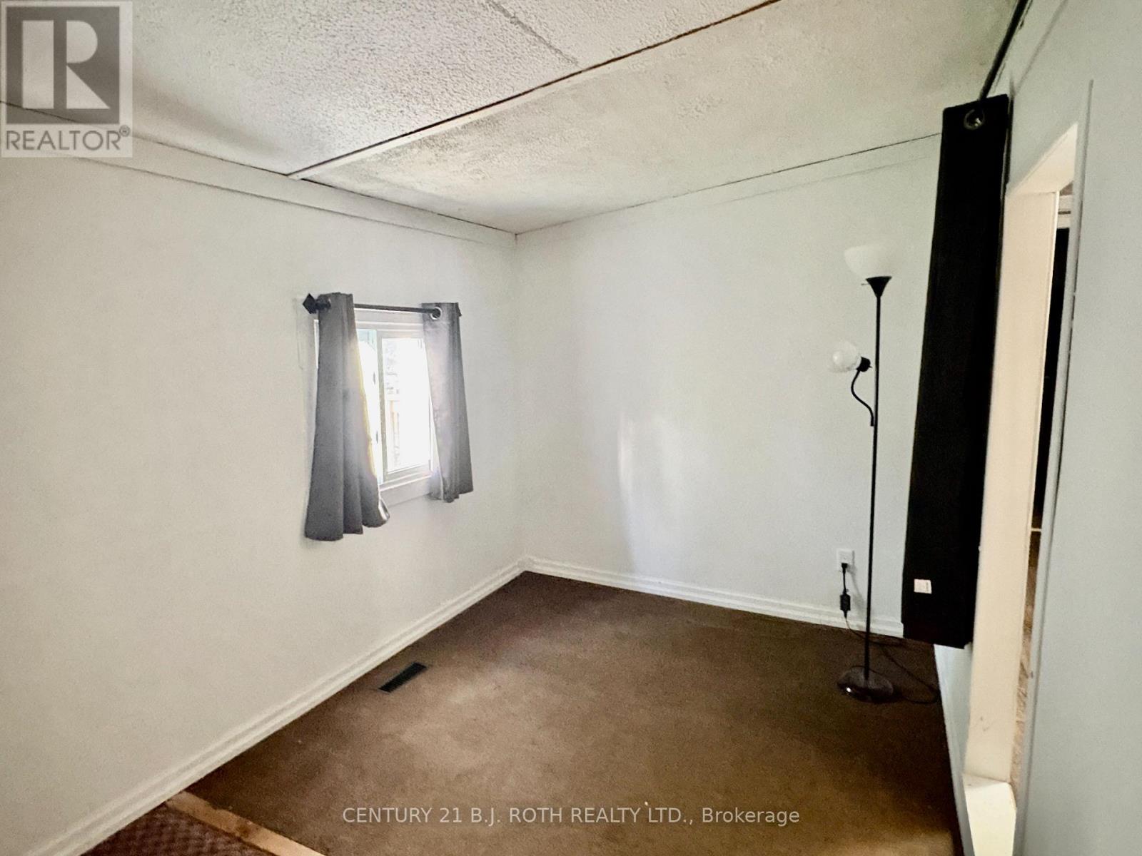 10 Shamrock Crescent, Essa, Ontario  L3W 0T7 - Photo 12 - N13809008