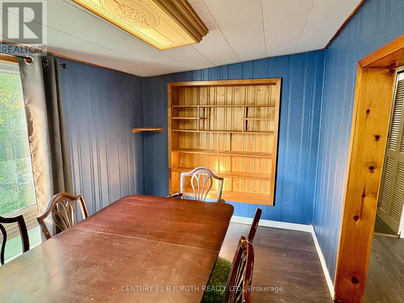 10 Shamrock Crescent, Essa, Ontario  L3W 0T7 - Photo 8 - N13809008