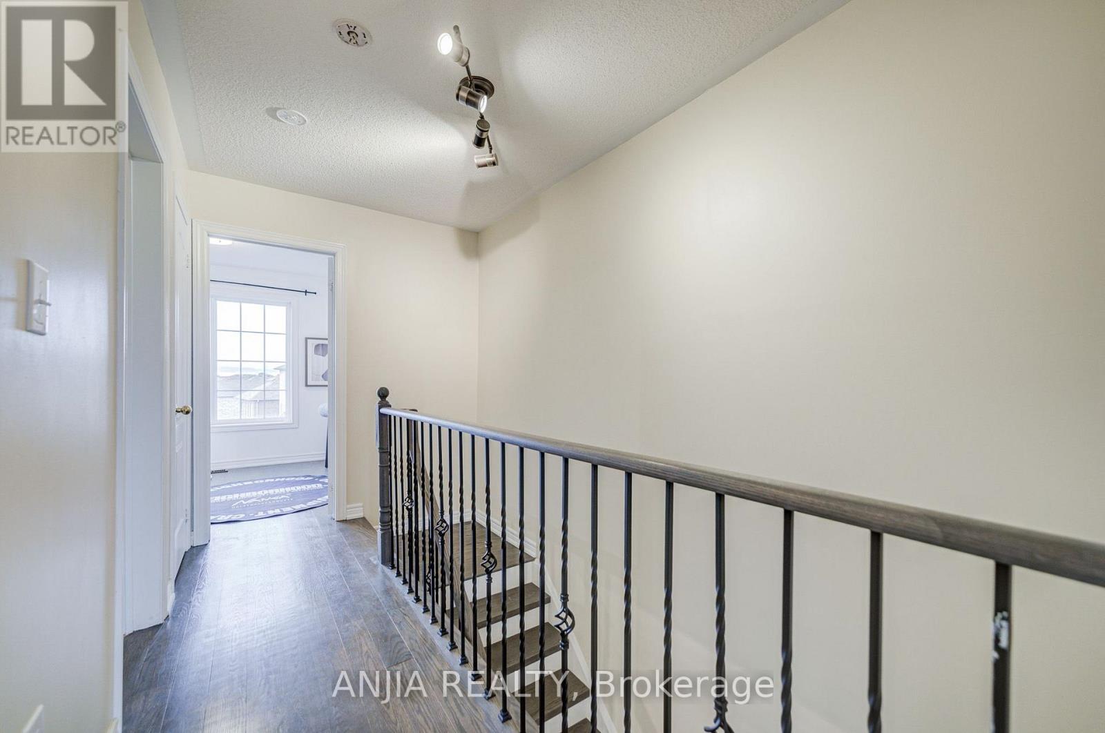 375 White's Hill Avenue, Markham, Ontario  L6B 0J3 - Photo 30 - N13809016