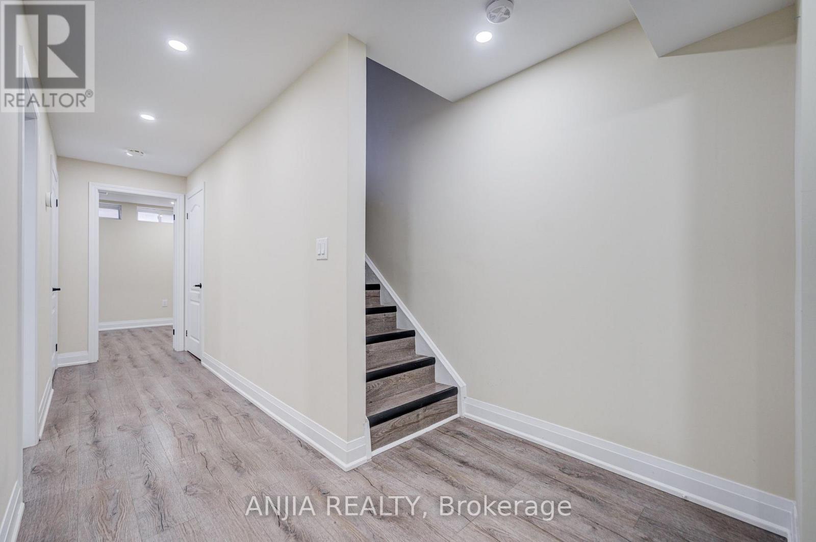375 White's Hill Avenue, Markham, Ontario  L6B 0J3 - Photo 40 - N13809016