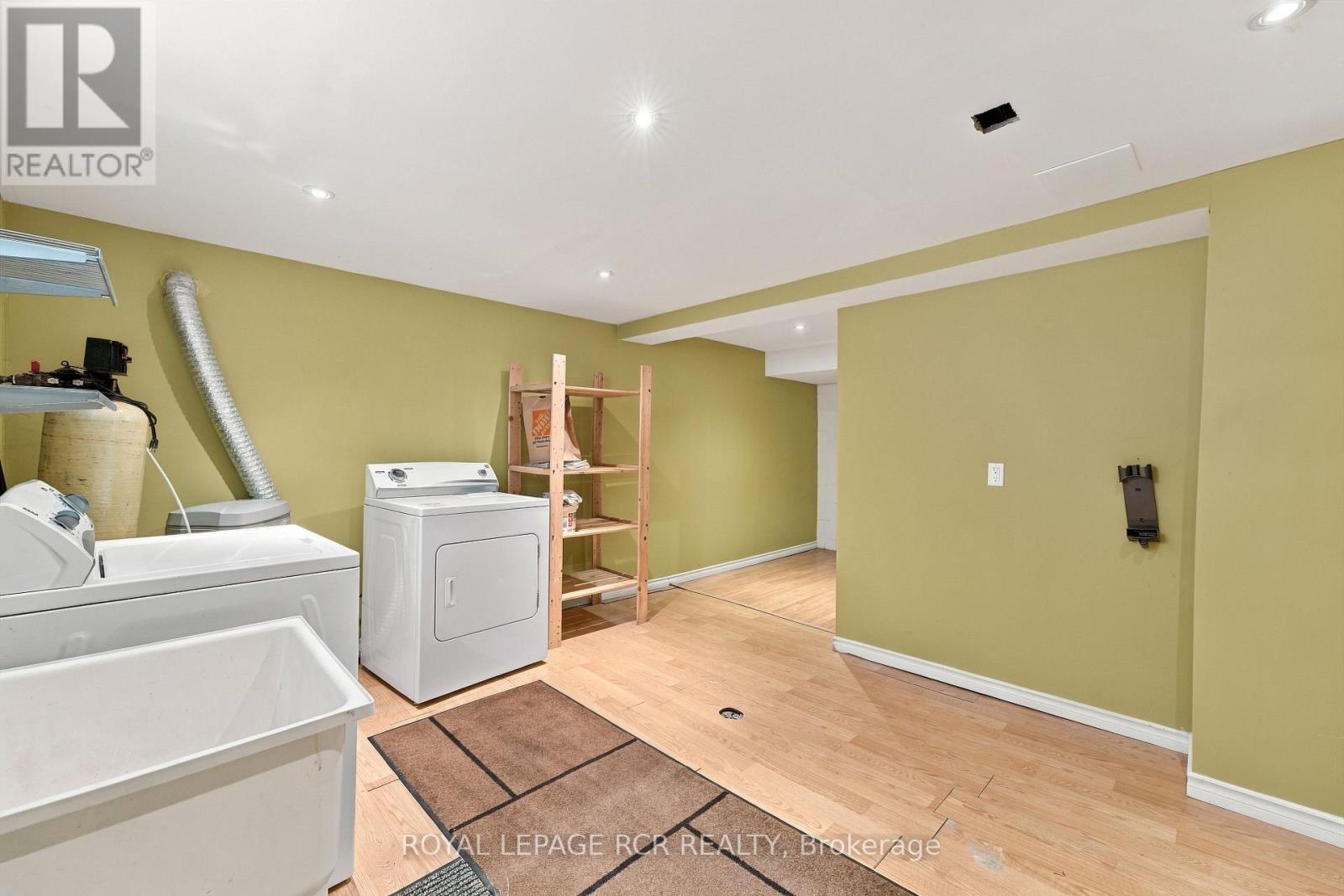 70 Tecumseh Drive, Aurora, Ontario  L4G 2X4 - Photo 30 - N13809044