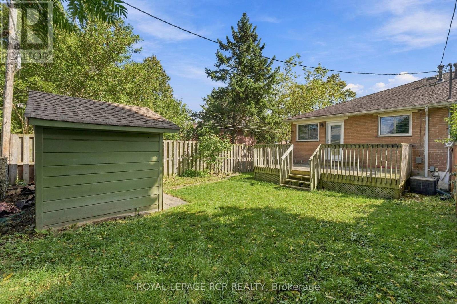 70 Tecumseh Drive, Aurora, Ontario  L4G 2X4 - Photo 36 - N13809044