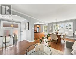 70 TECUMSEH DRIVE, Aurora, Ontario