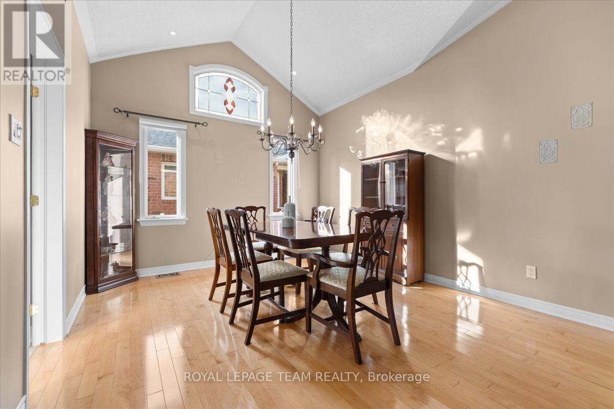 6 Amberlakes Drive, Ottawa, Ontario  K2S 1Z9 - Photo 4 - X13808884