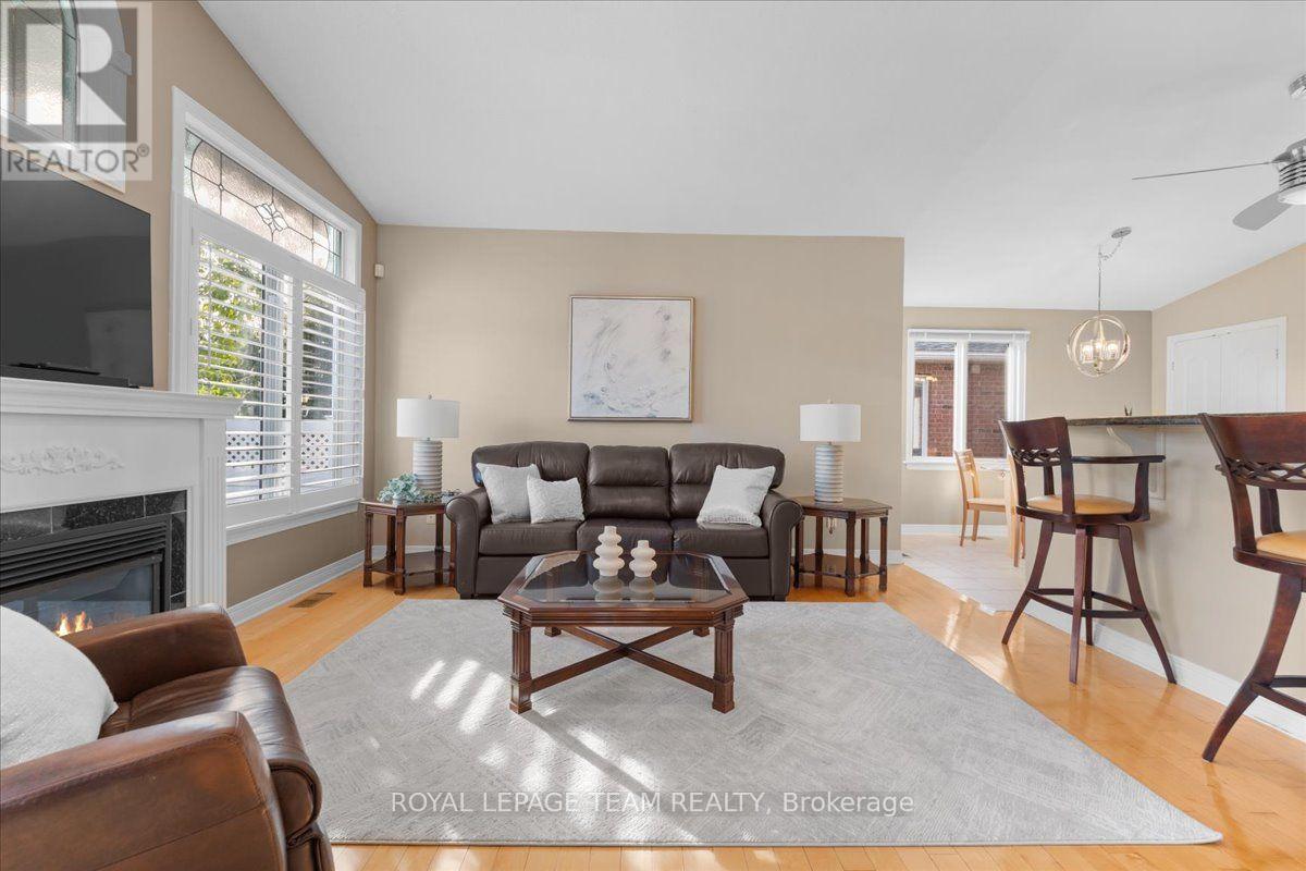 6 Amberlakes Drive, Ottawa, Ontario  K2S 1Z9 - Photo 8 - X13808884