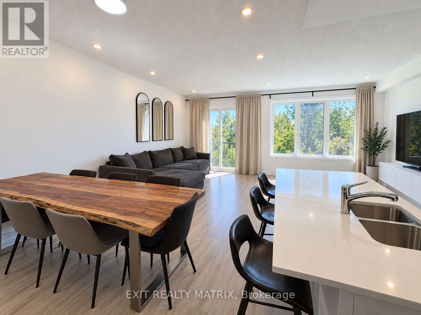 97 Rallidale Street, Ottawa, Ontario  K1X 0G7 - Photo 5 - X13808932