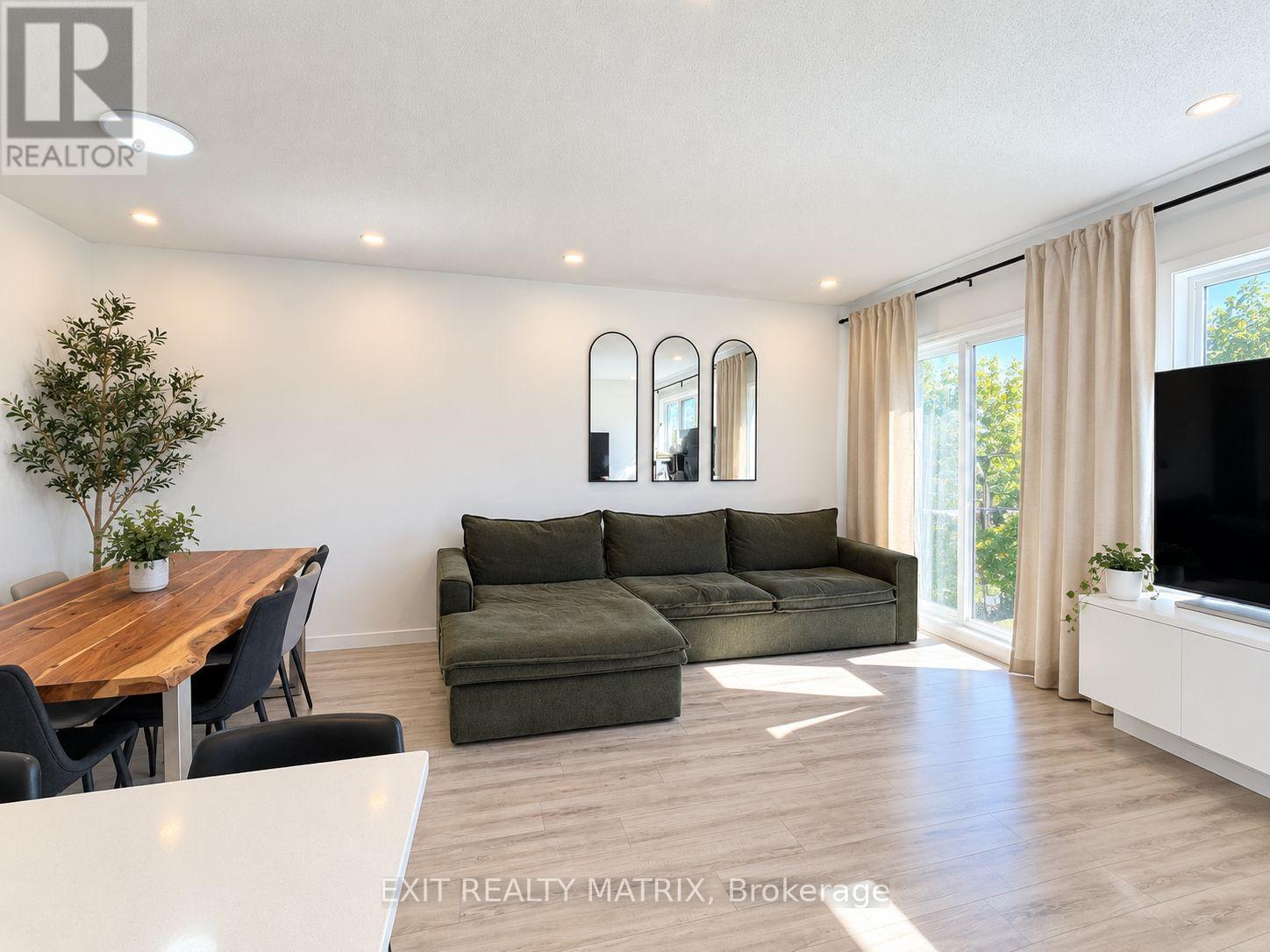 97 Rallidale Street, Ottawa, Ontario  K1X 0G7 - Photo 6 - X13808932