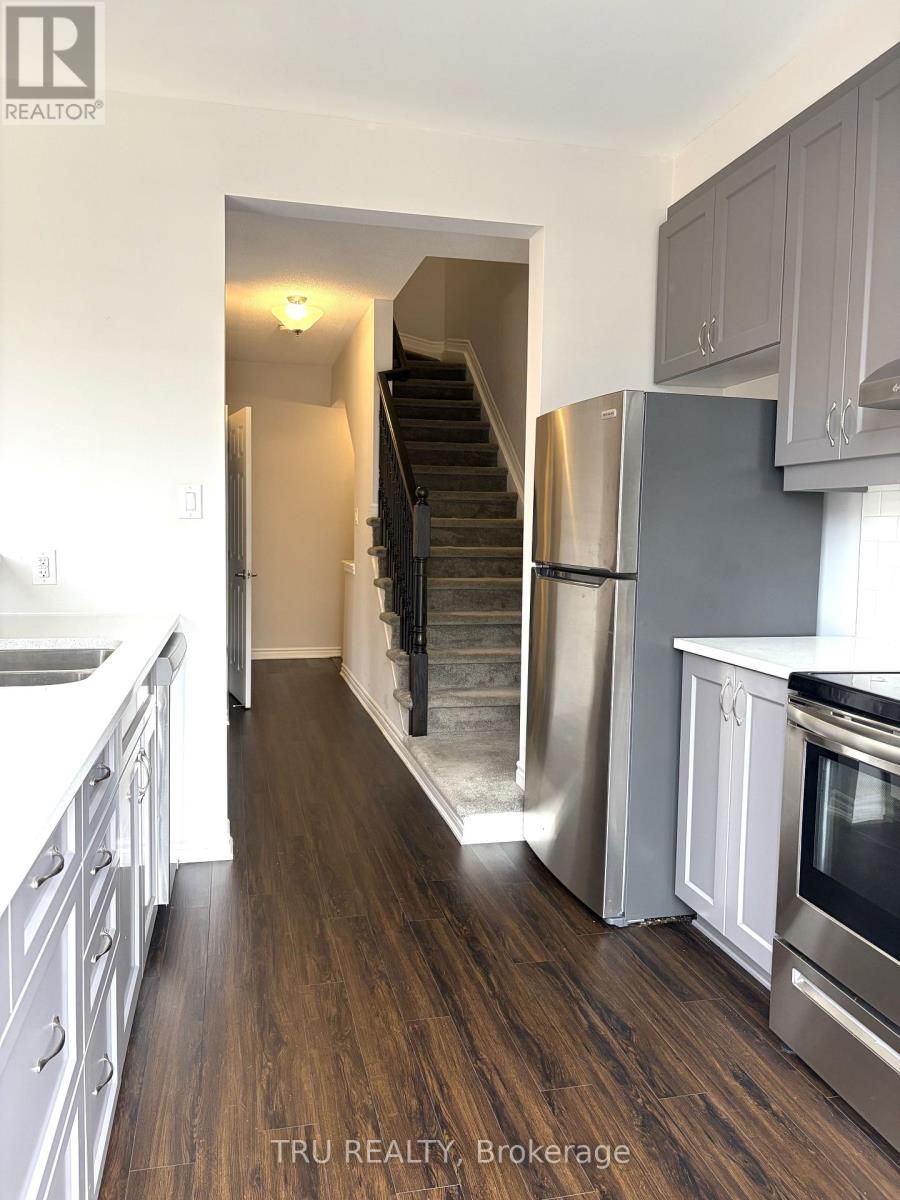 805 Kiniw Private, Ottawa, Ontario  K1K 4Z4 - Photo 4 - X13808966