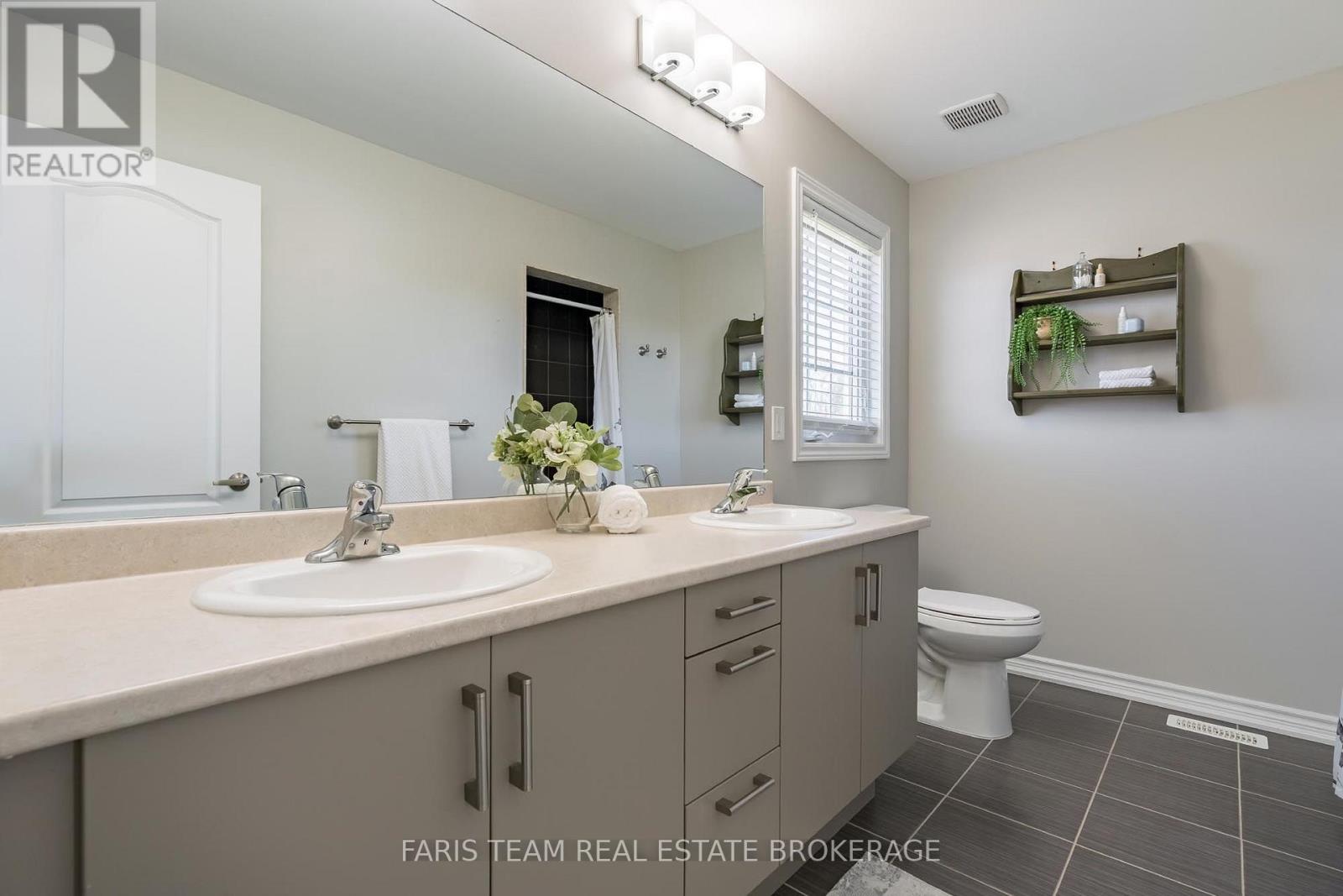 207 Springfield Crescent, Clearview (Stayner), Ontario  L0M 1S0 - Photo 19 - S13808846
