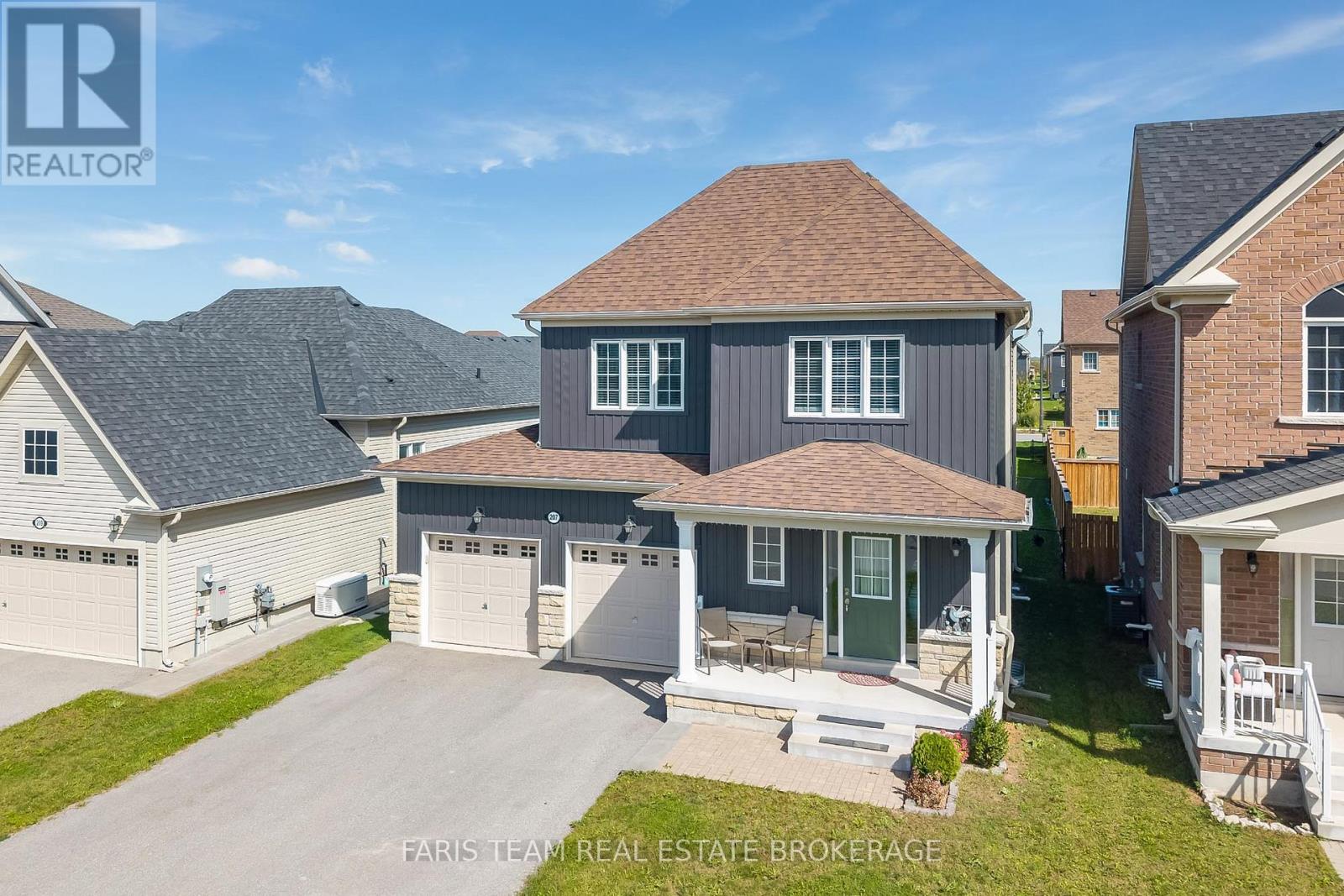 207 Springfield Crescent, Clearview (Stayner), Ontario  L0M 1S0 - Photo 2 - S13808846