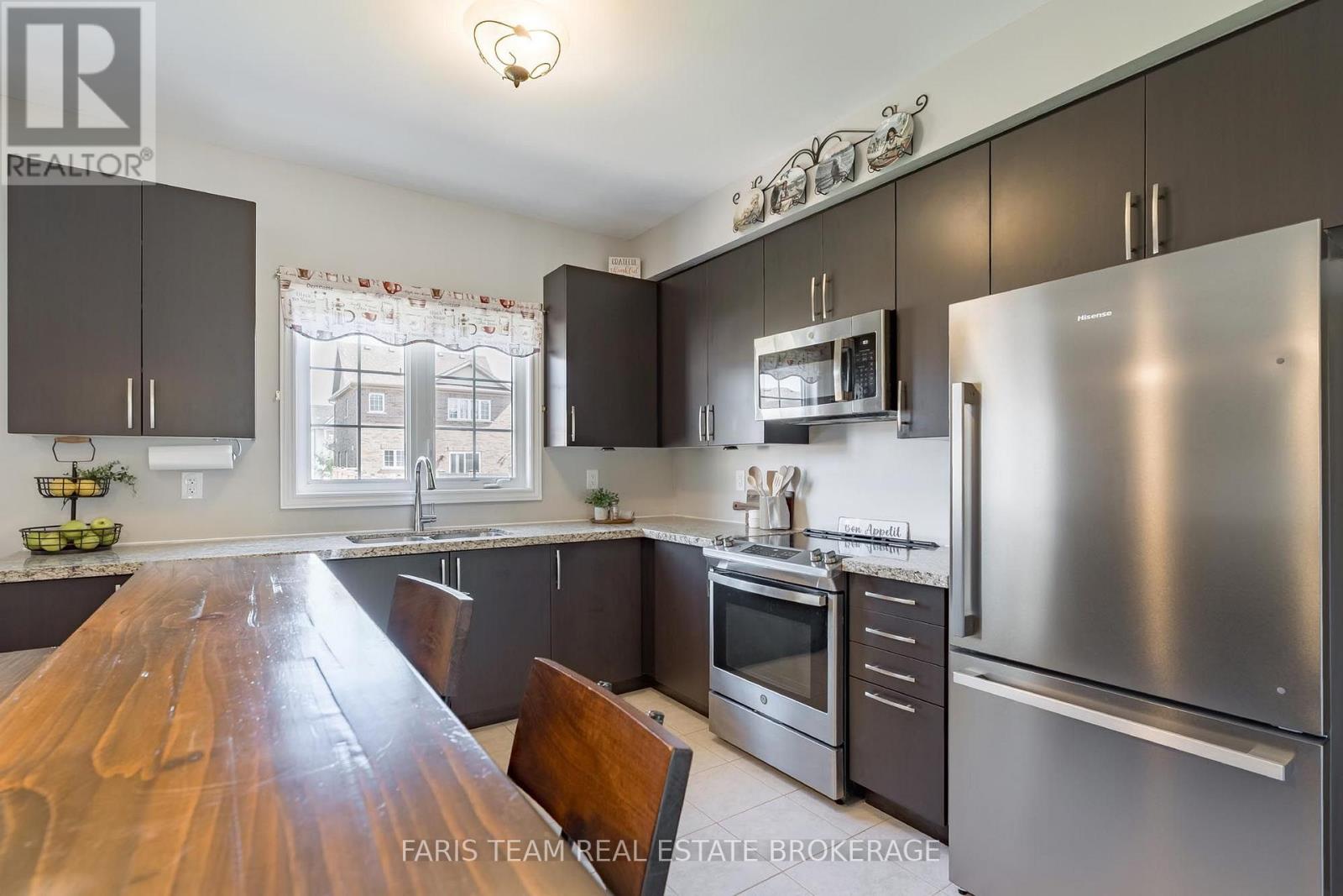 207 Springfield Crescent, Clearview (Stayner), Ontario  L0M 1S0 - Photo 7 - S13808846
