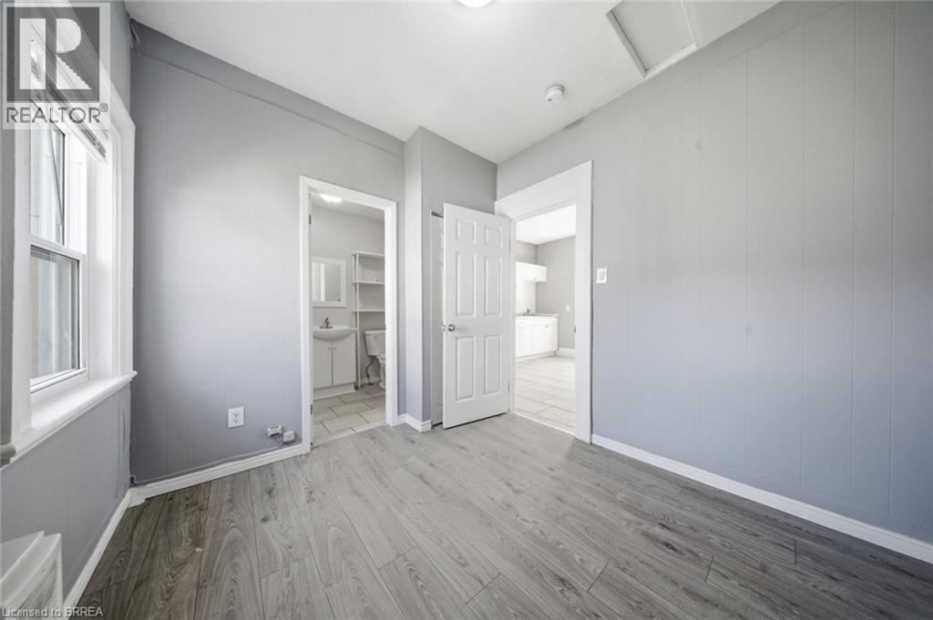103 Queen Street, Brantford, Ontario  N3T 3C1 - Photo 15 - 40863914