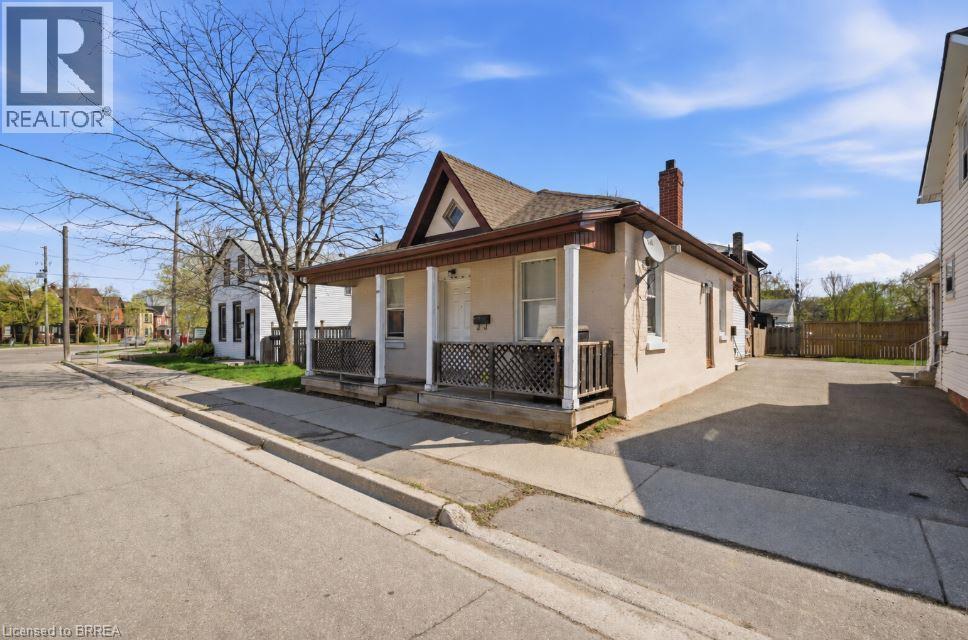 103 Queen Street, Brantford, Ontario  N3T 3C1 - Photo 3 - 40863914
