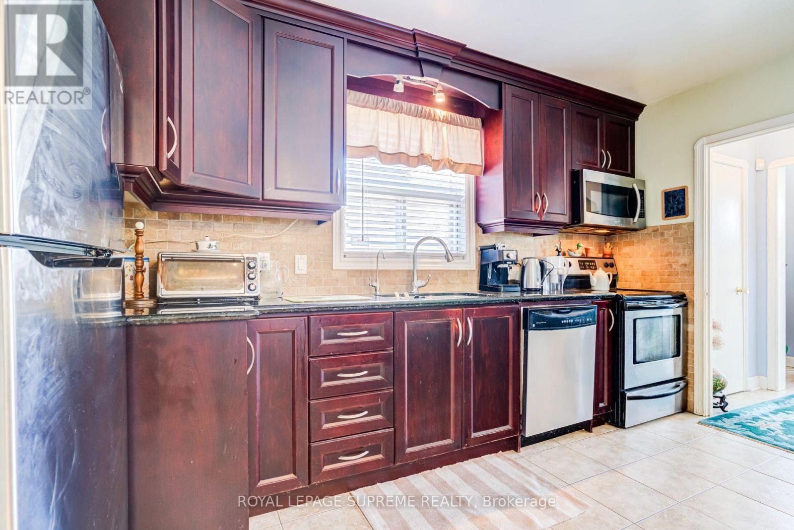 136 Winston Park Boulevard, Toronto, Ontario  M3K 1C5 - Photo 14 - W13808762