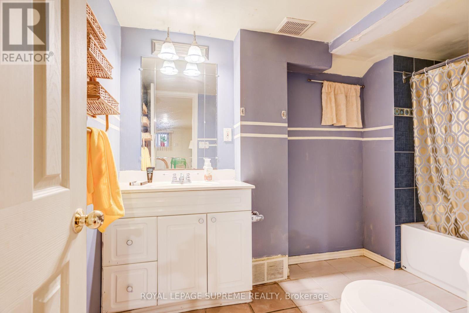 136 Winston Park Boulevard, Toronto, Ontario  M3K 1C5 - Photo 29 - W13808762