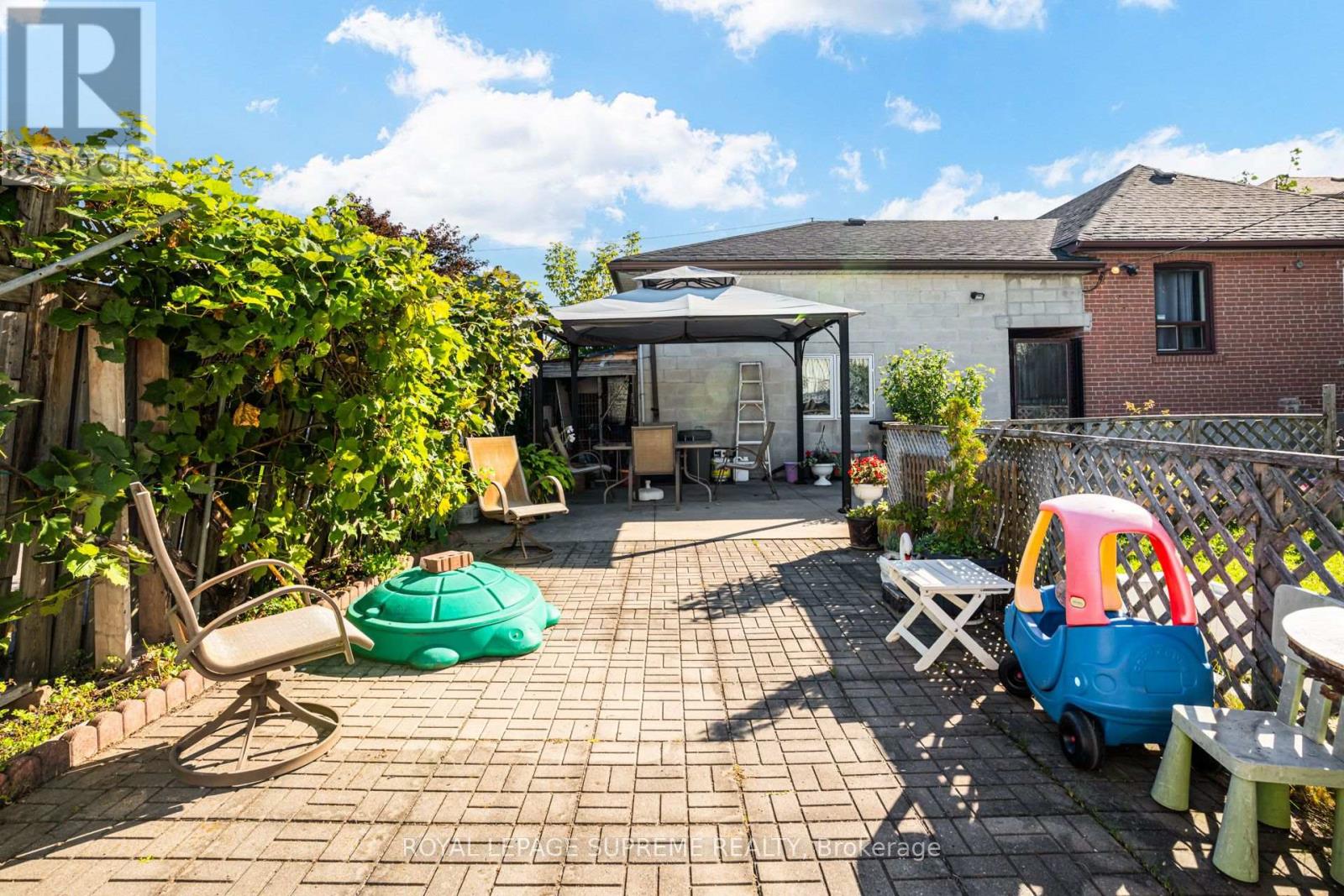 136 Winston Park Boulevard, Toronto, Ontario  M3K 1C5 - Photo 32 - W13808762