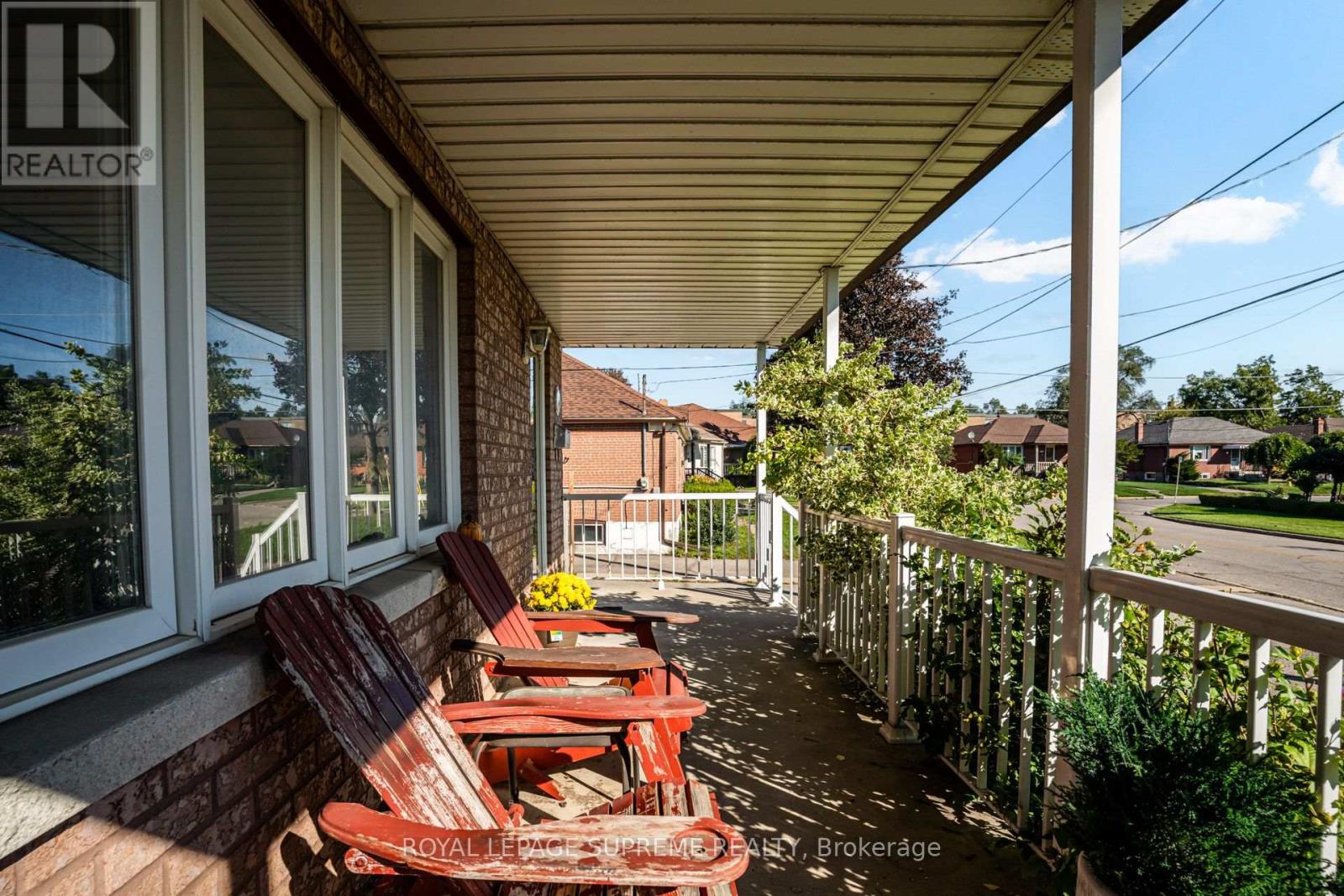 136 Winston Park Boulevard, Toronto, Ontario  M3K 1C5 - Photo 4 - W13808762