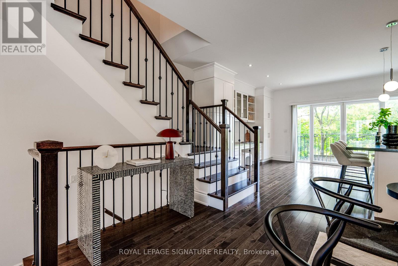 18 Matthew Court, Toronto, Ontario  M9B 0C1 - Photo 13 - W13808796