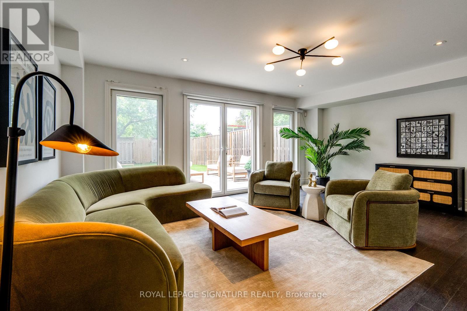 18 Matthew Court, Toronto, Ontario  M9B 0C1 - Photo 31 - W13808796