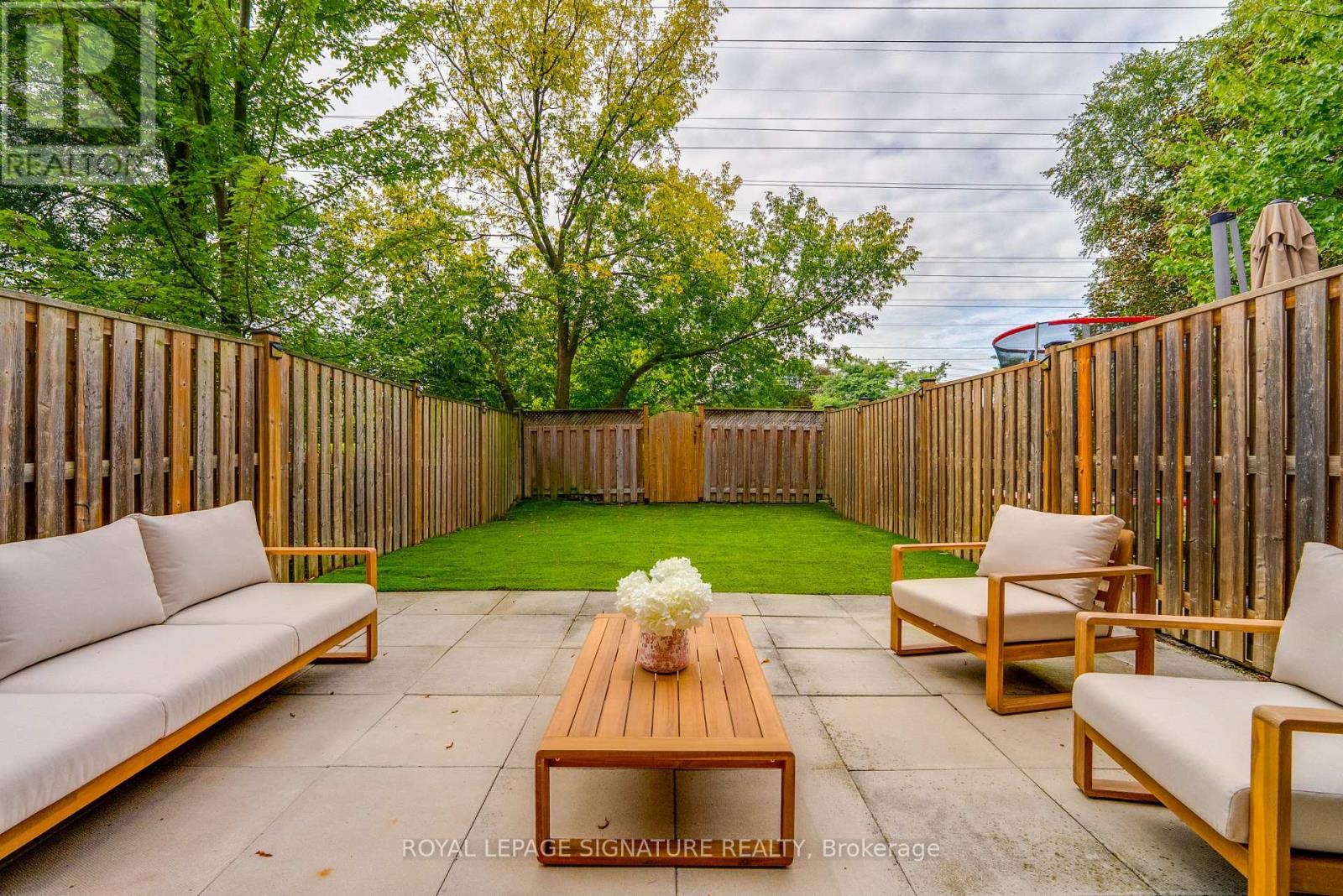 18 Matthew Court, Toronto, Ontario  M9B 0C1 - Photo 35 - W13808796