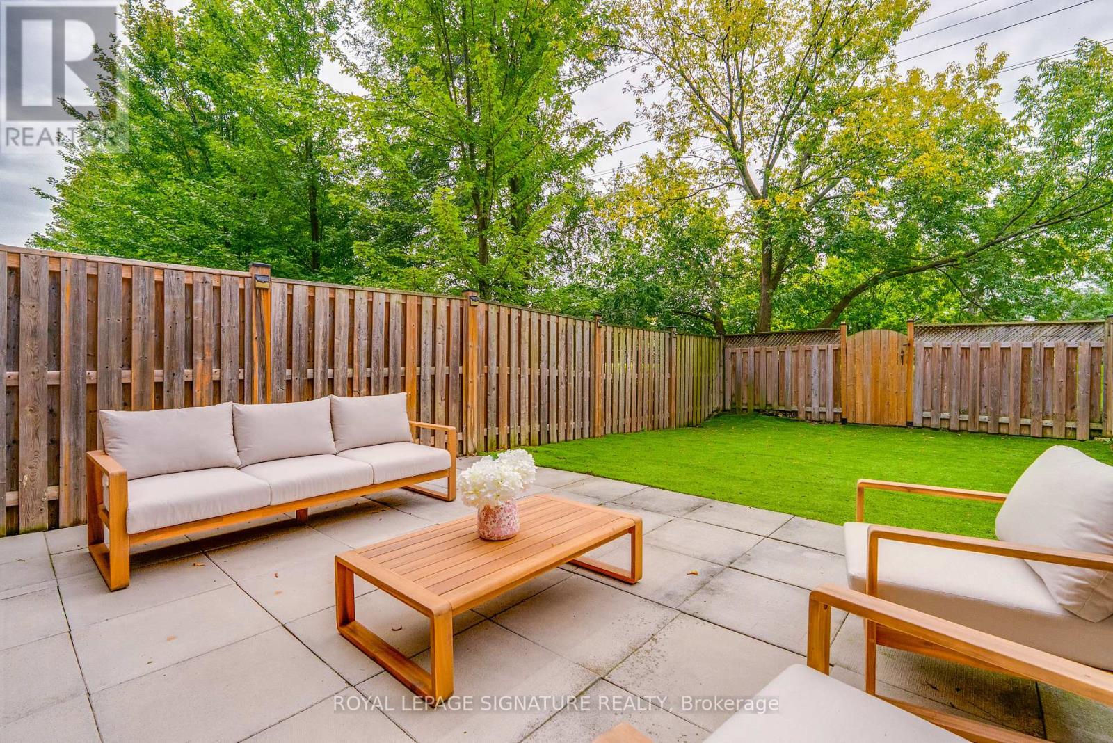 18 Matthew Court, Toronto, Ontario  M9B 0C1 - Photo 36 - W13808796