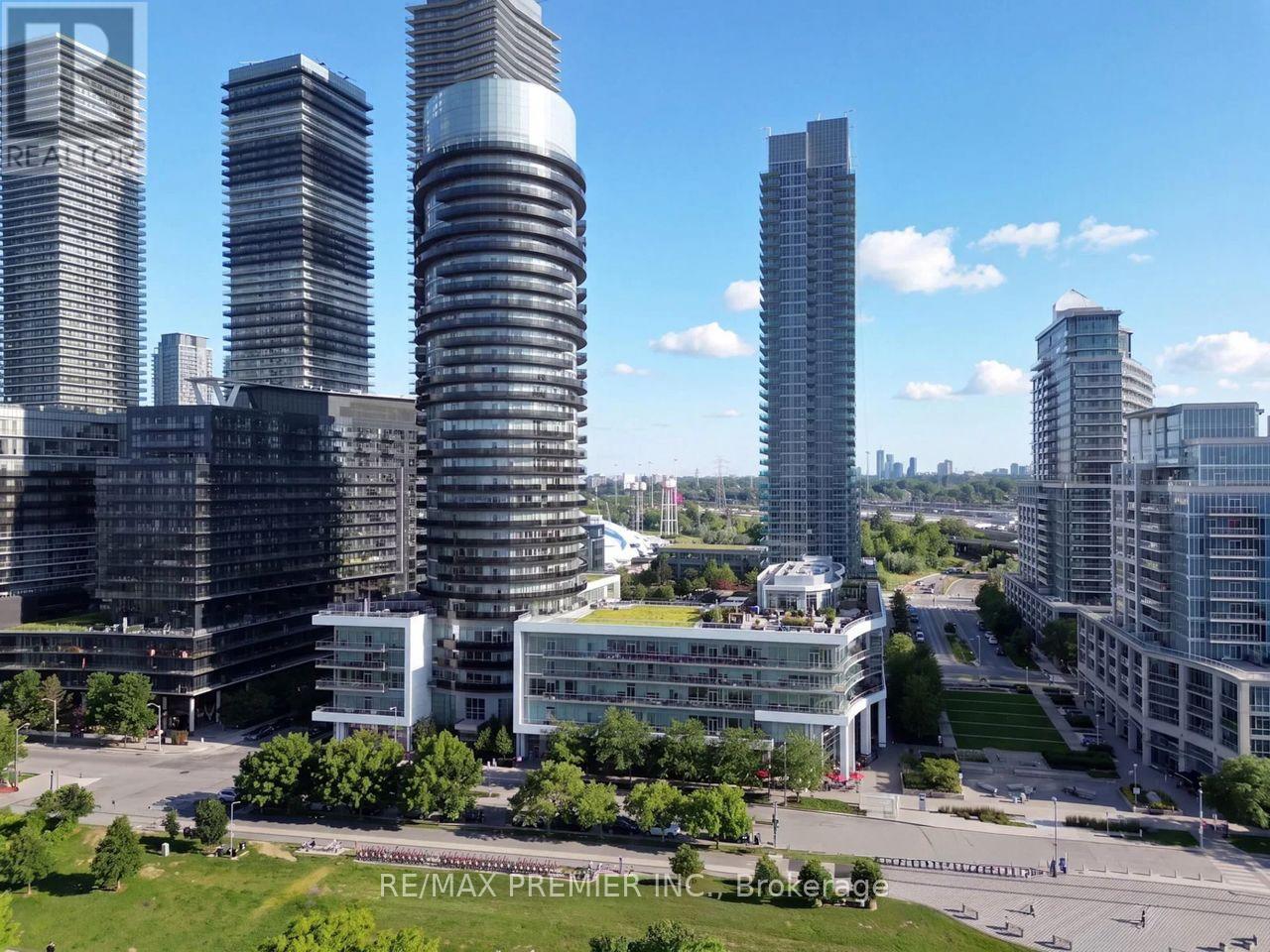 906 - 80 MARINE PARADE DRIVE