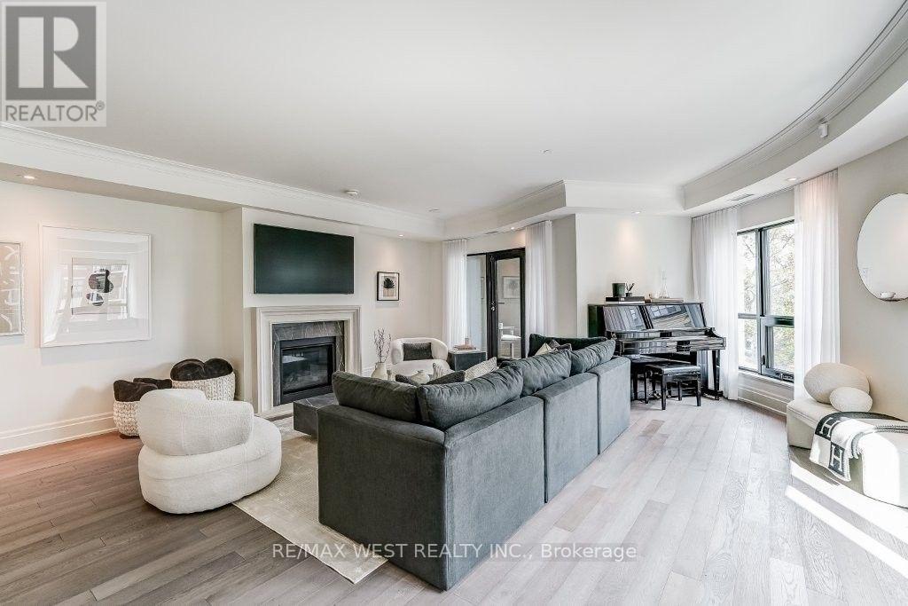 302 - 4 The Kingsway, Toronto, Ontario  M8X 2T1 - Photo 10 - W13808842