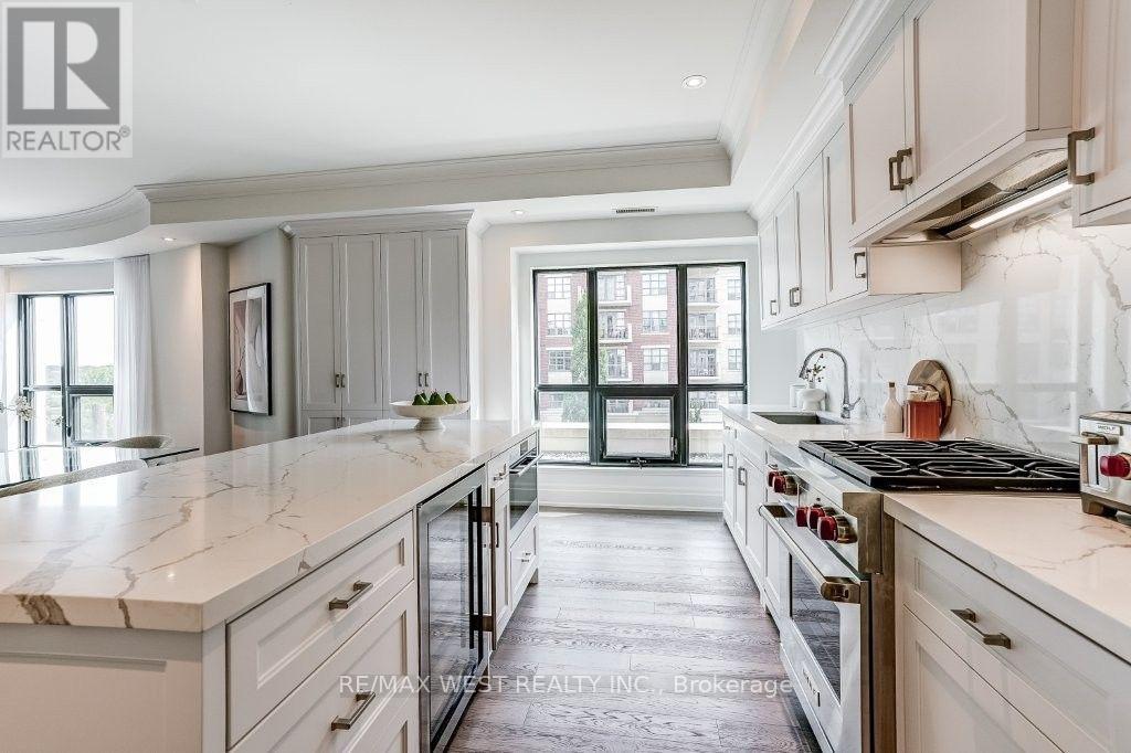 302 - 4 The Kingsway, Toronto, Ontario  M8X 2T1 - Photo 21 - W13808842