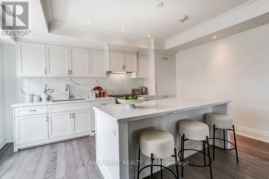 302 - 4 The Kingsway, Toronto, Ontario  M8X 2T1 - Photo 24 - W13808842