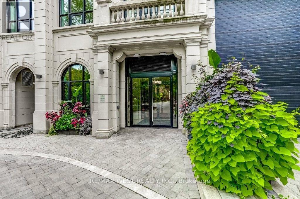 302 - 4 The Kingsway, Toronto, Ontario  M8X 2T1 - Photo 3 - W13808842