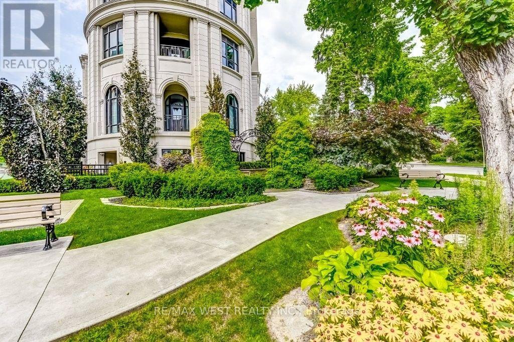 302 - 4 The Kingsway, Toronto, Ontario  M8X 2T1 - Photo 4 - W13808842