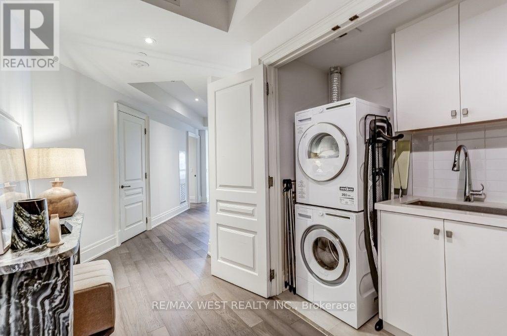 302 - 4 The Kingsway, Toronto, Ontario  M8X 2T1 - Photo 40 - W13808842